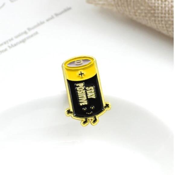 Stay Positive Cute Battery Pin Brooch - Picture 1 of 3
